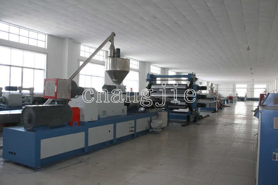 O processo de produção de Qingdao Longchangjie Machinery Plowing Plowing Plooring Production Line