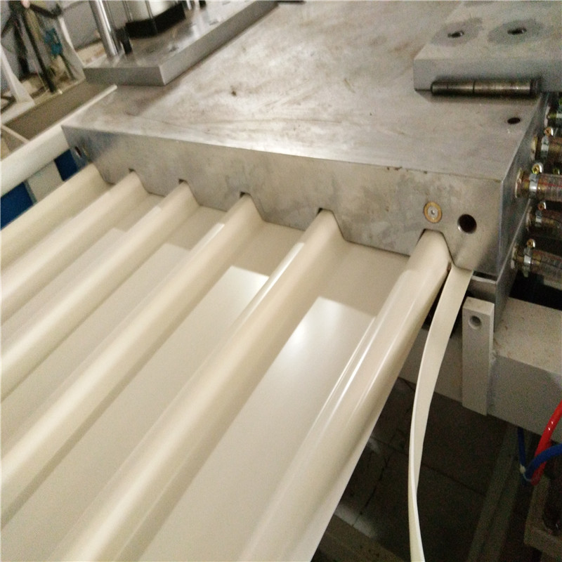 3 camadas PVC ondulado telhado telha folha linha de produção 