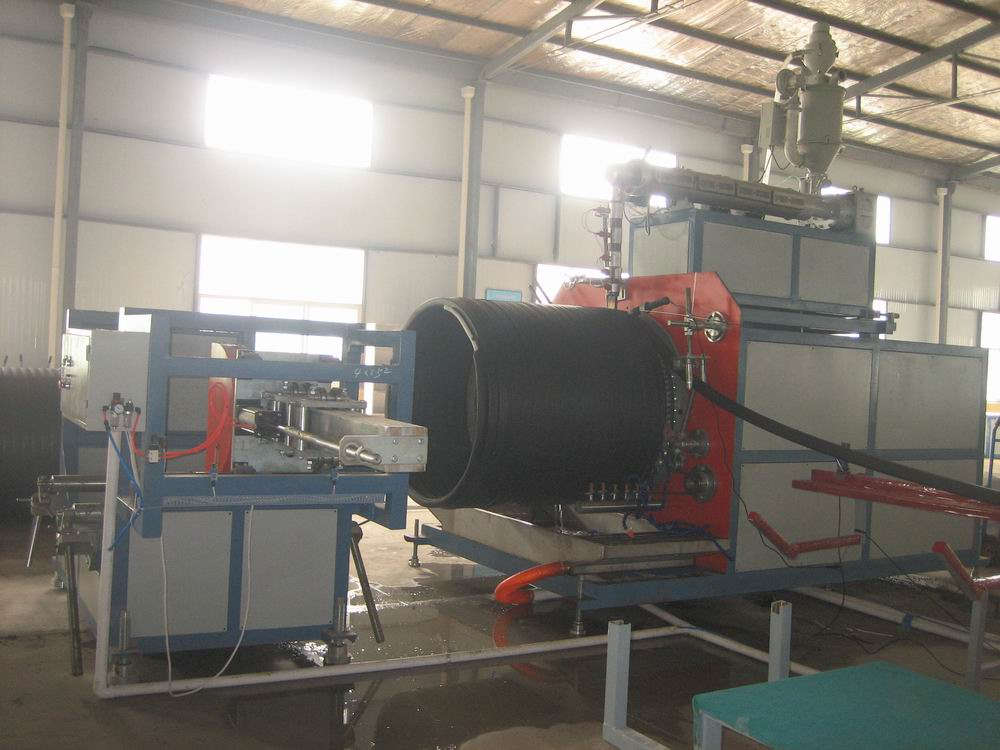 Máquinas para fabricação de tubos enrolados HDPE